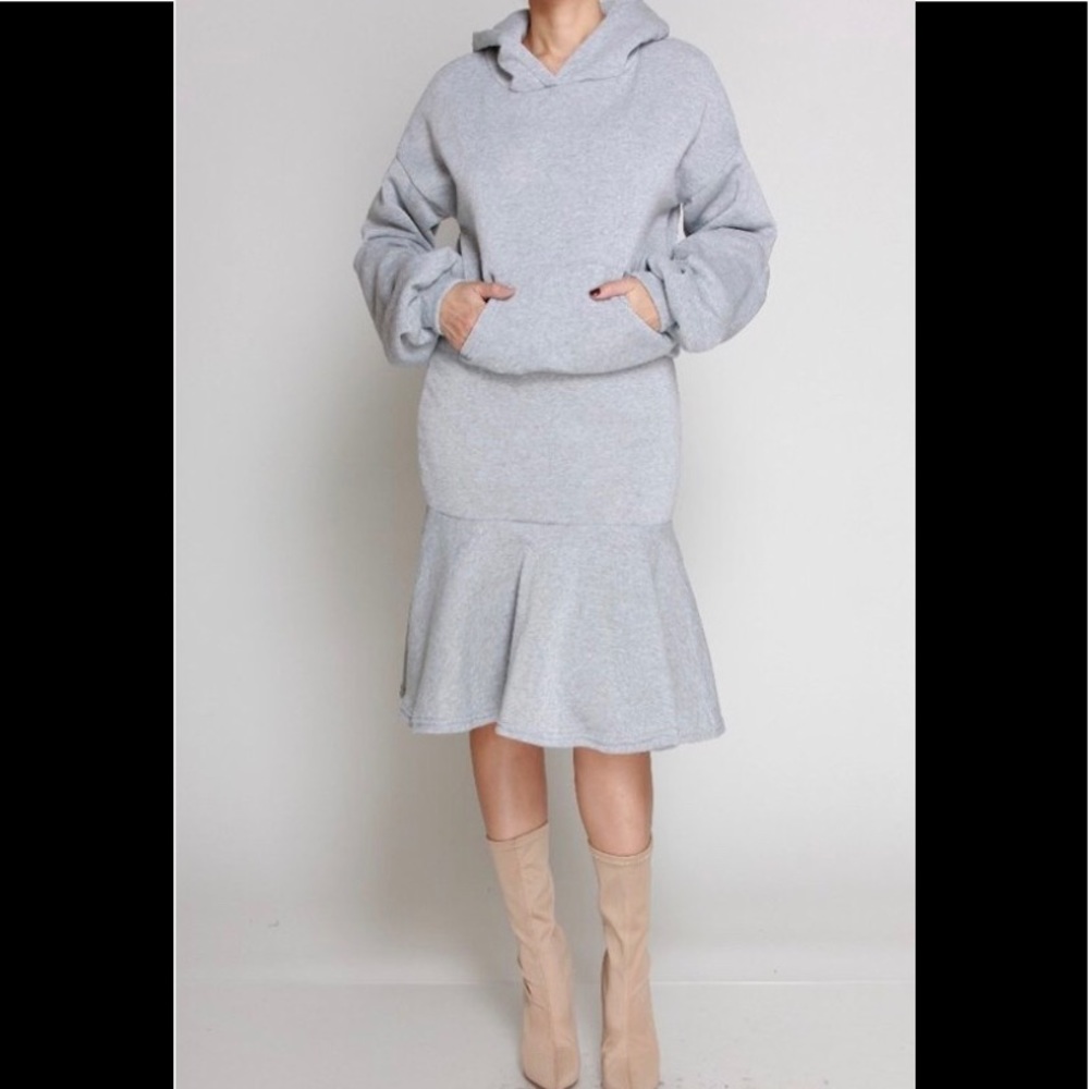 SKIRT TWO PIECE SET